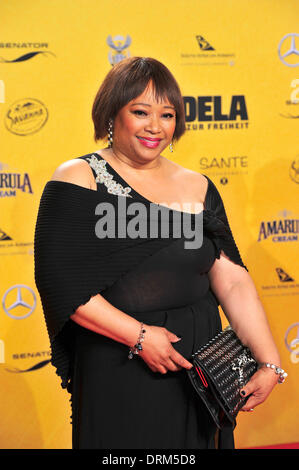 Berlino, Germania. Il 28 gennaio 2014. Zindzi Mandela pone durante il tedesco premiere del film 'Mandela: camminata lunga alla libertà" a Berlino il 28 gennaio 2013. Credito: dpa picture alliance/Alamy Live News Foto Stock