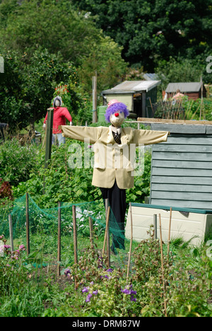 Lo Spaventapasseri in piedi nel riparto Winchester, Inghilterra. Foto Stock