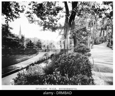 Invalidi a piedi, Bournemouth Dorset fotografato circa 1910 Foto Stock