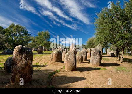 Il Portogallo, l'Alentejo, Evora, Cromeleque dos Almendres, Evora Foto Stock