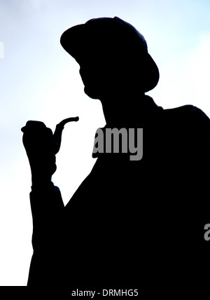 Silhouette di Sherlock Holmes statua al di fuori della stazione di Baker Street, Londra Foto Stock