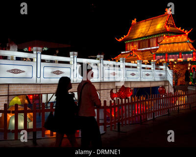 Singapore,29 gennaio 2014. Anno Nuovo Cinese Fiume Hongbao festival presso il Marina Bay piattaforma galleggiante Credito: Julio Etchart/Alamy Live News Foto Stock