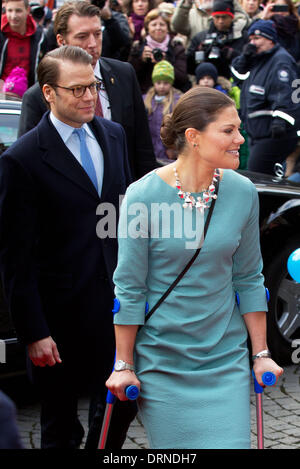 Duesseldorf, Germania. 29 gen 2014. Corona svedese Principessa Victoria e Prince Daniel presso il municipio di Duesseldorf, Germania, 29 gennaio 2014. Foto: RPE/ Albert Nieboer/dpa/Alamy Live News Foto Stock