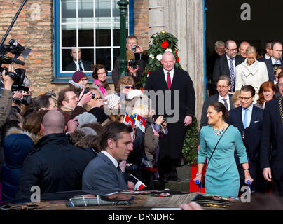 Duesseldorf, Germania. 29 gen 2014. Corona svedese Principessa Victoria e Prince Daniel presso il municipio di Duesseldorf, Germania, 29 gennaio 2014. Foto: RPE/ Albert Nieboer/dpa/Alamy Live News Foto Stock