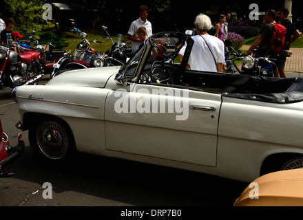 Veicoli Oldtimer parade Szeged Ungheria estate 2013 Foto Stock