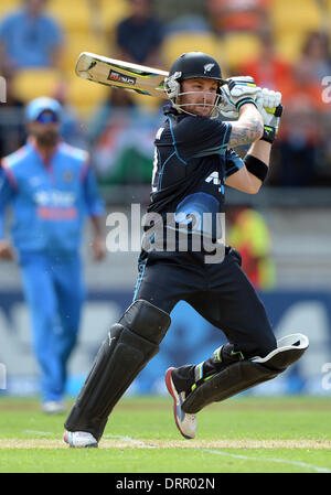 Wellington, Nuova Zelanda. 31 gennaio, 2014. Brendon McCullum batting durante il match 5 della ANZ una giornata internazionale della serie di Cricket. Nuova Zelanda i cappucci neri v India al Westpac Stadium. Credito: Azione Sport Plus/Alamy Live News Foto Stock