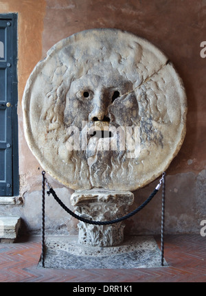 La Bocca della Verità. Chiesa di Santa Maria in Cosmedin a Roma, Italia. Foto Stock