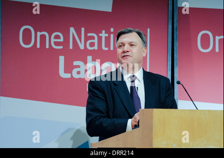 Londra, UK, 25/01/2014 : Fabian Society Anno nuovo Conference 2014. Cancelliere ombra ed Balls offre discorso.. Foto di Julie Edwards Foto Stock