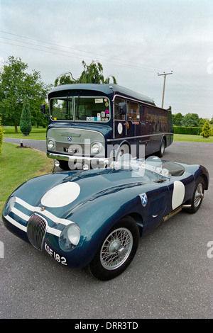 Sistema Ecurie Ecosse C-type Jaguar e Team Transporter Foto Stock