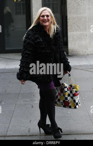 Londra, UK, 31 gennaio 2014. Vanessa Feltz visto alla BBC Broadcasting House. Credito: Simon Matthews/Alamy Live News Foto Stock