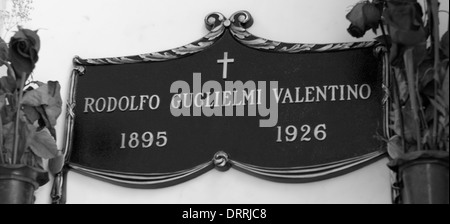 Rodolfo Valentino la cripta in Hollywood Forever Cemetery Hollywood la California Foto Stock