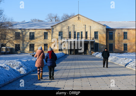 Ingresso degli edifici dell'unità 731, 'biologico e chimico di ricerca warfare ' centro utilizzato dall esercito giapponese . Harbin, Cina Foto Stock