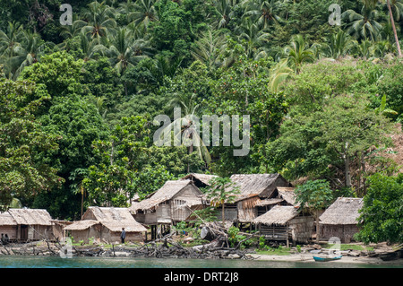 Villaggio Melanesiano Sull'Isola Di Makira (San Cristobal), Provincia Di Makira-Ulawa, Isole Salomone Foto Stock