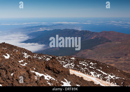 Vista dalla vetta del Teide a valle di Orotava, Tenerife, Spagna Foto Stock