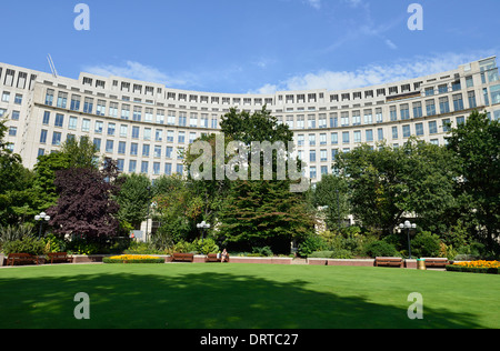 Westferry Circus, Canary Wharf station wagon, Isle of Dogs, Docklands, London E14, Regno Unito Foto Stock