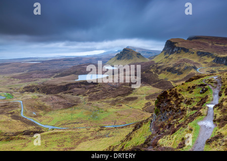 La Quiraing una frana sul fronte orientale di Meall na Suiramach, costa nord-orientale della penisola di Trotternish, Isola di Skye. Foto Stock