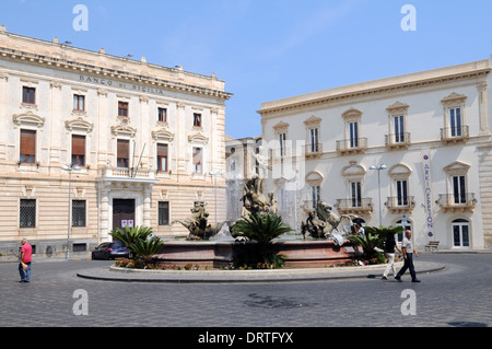 La famosa Fontana di Diana in piazza archimede siracusa, il sito patrimonio mondiale dell'unesco in Sicilia Foto Stock