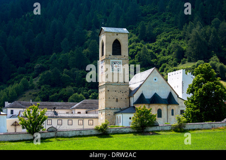 Convento di San Giovanni, Baselgia San Jon, un monastero benedettino in Mustair, Svizzera Foto Stock