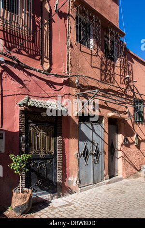 MARRAKECH, MAROCCO - 21 GENNAIO 2014: Scena di strada nel Souk Market District della Medina Foto Stock