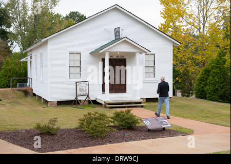 Stati Uniti Mississippi MS Miss Tupelo Elvis Presley birthplace home nascita - esterno dell'infanzia vecchia chiesa di famiglia Foto Stock