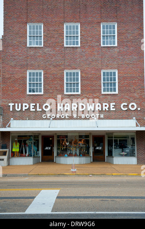 Stati Uniti Mississippi MS Miss Tupelo downtown luogo di nascita Luogo di nascita la casa di Elvis Presley - Tupelo negozio di ferramenta Foto Stock