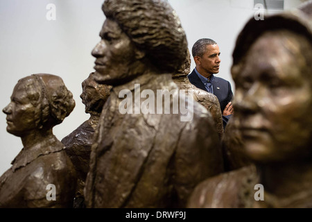 Il Presidente Usa Barack Obama visite i diritti delle donne Parco nazionale storico del centro visitatori agosto 22, 2013 in Seneca Falls, New York. Foto Stock