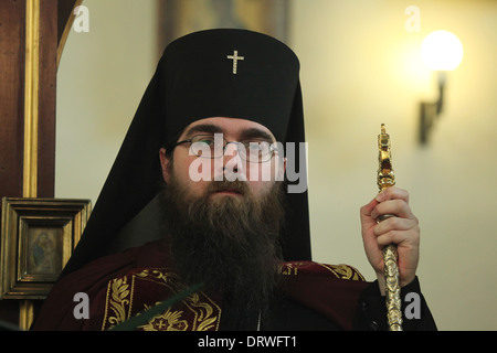 Metropolitan Rastislav della Repubblica ceca e la Slovacchia partecipa alla cerimonia di intronizzazione del nuovo arcivescovo di Praga. Foto Stock