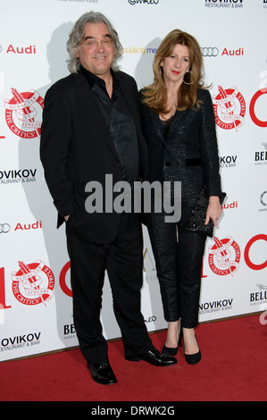 Paul Greengrass e Joanna Kaye arriva per il London Critics Circle Awards, a Londra. Foto Stock