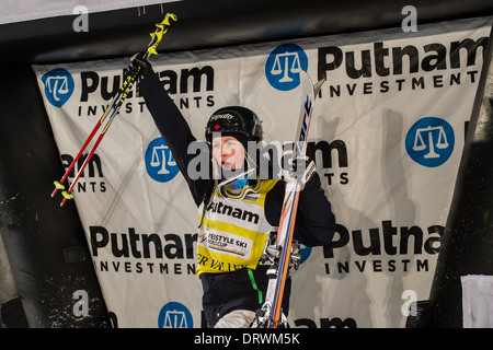 Justine DuFour-LaPointe celebra in Freestyle FIS Coppa del Mondo di Sci 2014 gobbe, Deer Valley Resort, Park City, UT, STATI UNITI D'AMERICA Foto Stock