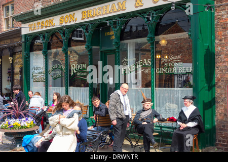 Strada vittoriana a Preston Park Museum e motivi, Stockton on Tees, England, Regno Unito Foto Stock