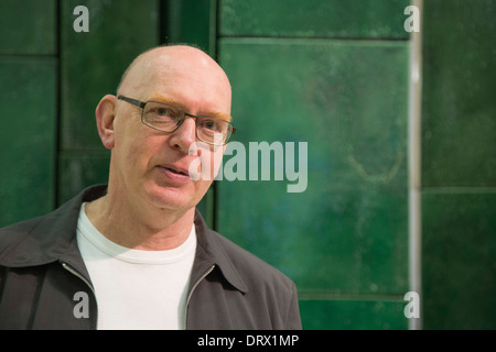 Retrospettiva del Turner Prize Winner Richard Deacon alla Tate Britain, London, England, Regno Unito Foto Stock