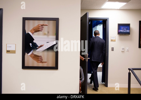 Il Presidente Usa Barack Obama prende la fase di erogare commento sui cinque anni di anniversario della crisi finanziaria nel sud Corte Auditorium del Eisenhower Executive Office Building Settembre 16, 2013 a Washington, DC. Foto Stock