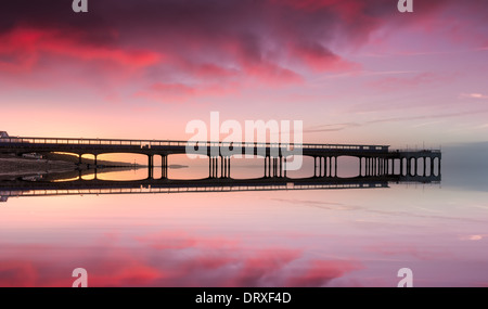 Boscombe Beach e il molo a Bournemouth in Dorset Foto Stock