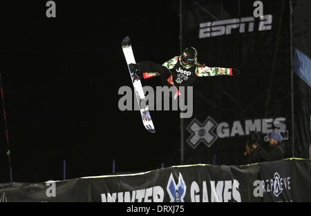 Aspen, Colorado, Stati Uniti d'America. 25 gennaio, 2014. Kaitlyn Farrington (USA) Snowboard : Inverno giochi di X donne SuperPipe Snowboard finale in Aspen, Colorado, Stati Uniti . © Hiroyuki Sato/AFLO/Alamy Live News Foto Stock