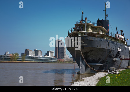 La storica nave museo Willis B Boyer sul fiume Maumee a Toledo Ohio Stati Uniti d'America nessuno orizzontale ad alta risoluzione Foto Stock