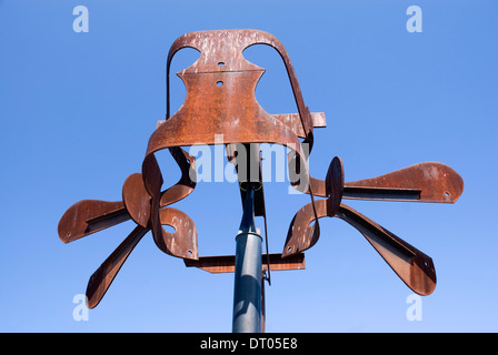 Schubert Sonata di Mark di Suvero un acciaio non verniciata scultura all'Olympic Sculpture Park, Seattle, Stati Uniti d'America Foto Stock