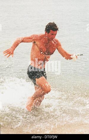 JOHN KENNEDY JR. Il giorno della festa del lavoro weekend in Hyannis Port, Massachusetts 1995.30371lcav.(Immagine di credito: © Laura Cavanaugh/Globe foto/ZUMAPRESS.com) Foto Stock