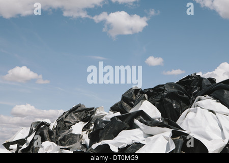 Stati Uniti di Washington in bianco e nero scartato i sacchetti di plastica le balle di fieno Foto Stock
