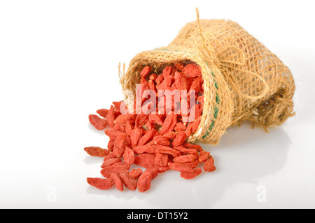 Rosso essiccato goji bacche nel sacco Foto Stock