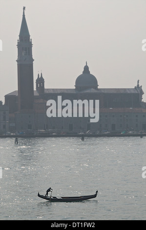 Chiesa di San Giorgio Maggiore da San Marco, in serata, Sito Patrimonio Mondiale dell'UNESCO, Venezia, Veneto, Italia, Europa Foto Stock