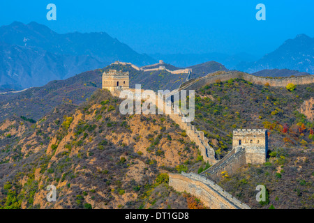 La Grande Muraglia della Cina, Sito Patrimonio Mondiale dell'UNESCO, databili dalla dinastia Ming, Jinshanling, Luanping County, nella provincia di Hebei, Cina Foto Stock