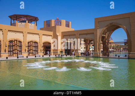 El Kout Shopping Centre, Fahaheel, Kuwait City, Kuwait, Medio Oriente Foto Stock
