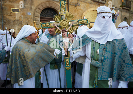 Processione del Venerdì Santo, Enna, Sicilia, Italia, Europa Foto Stock