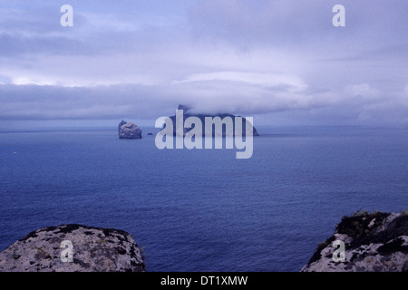 L'Isola di Boreray con stac Lee in primo piano, da St Kilda. Oceano Atlantico. Scozia Foto Stock