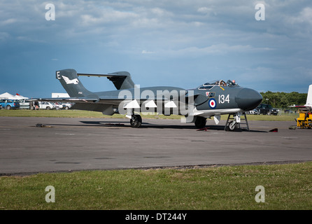 Ex-RNA Sea Vixen jet da combattimento a livello pubblico air show NEL REGNO UNITO Foto Stock