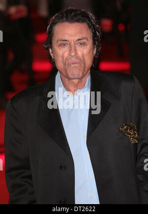 Londra, UK, 6 febbraio 2014 Ian McShane arriva in corrispondenza della prima mondiale di "furia cubano" presso la Vue Cinema nel cuore di Leicester Square foto: MRP/Alamy Live News Foto Stock