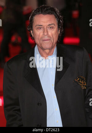 Londra, UK, 6 febbraio 2014 Ian McShane arriva in corrispondenza della prima mondiale di "furia cubano" presso la Vue Cinema nel cuore di Leicester Square foto: MRP/Alamy Live News Foto Stock