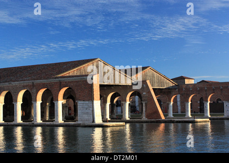 Le Gaggiandre all'Arsenale. Il vecchio cantiere veneziano Arsenale di Venezia Foto Stock