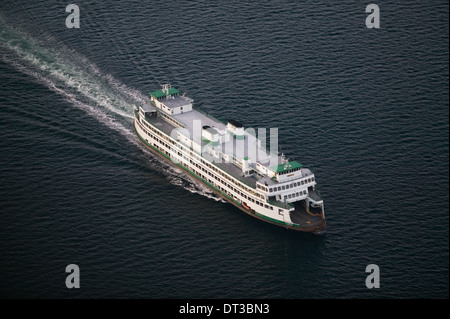 Traversata in traghetto del Puget Sound a Bainbridge Island, Washington. Foto Stock