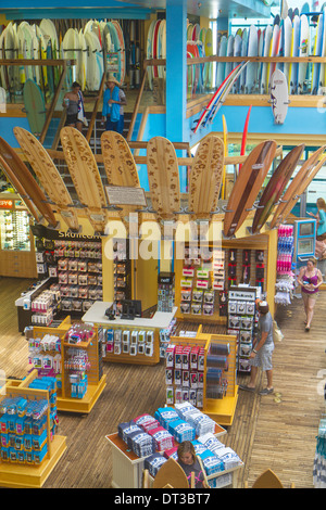 Cocoa Beach Florida,Cocoa Beach Surf Company,store,shopping shopper shopping shop negozi mercati di mercato di acquisto di vendita, negozi al dettaglio Foto Stock